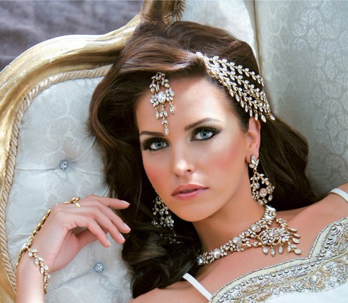 ست گردنبند و گوشواره کریستال